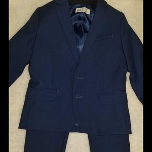 Boys formal or casual pant suit 4/5